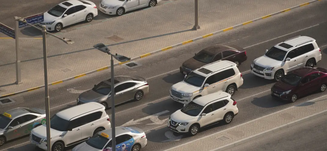 How to Handle Traffic Fines When Driving Rent a Car in Dubai – 2025 Guide